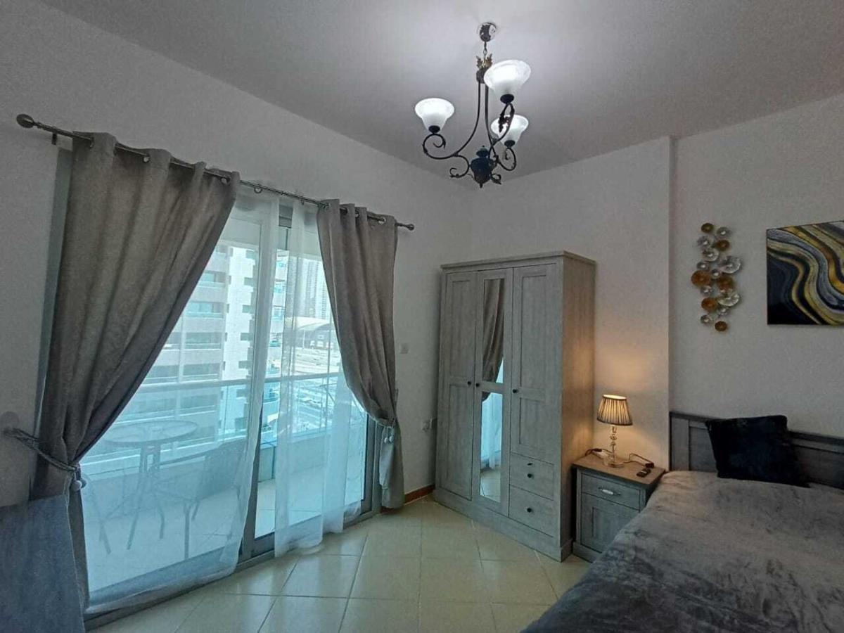 Diamond 2 Tower Marina Appartement *